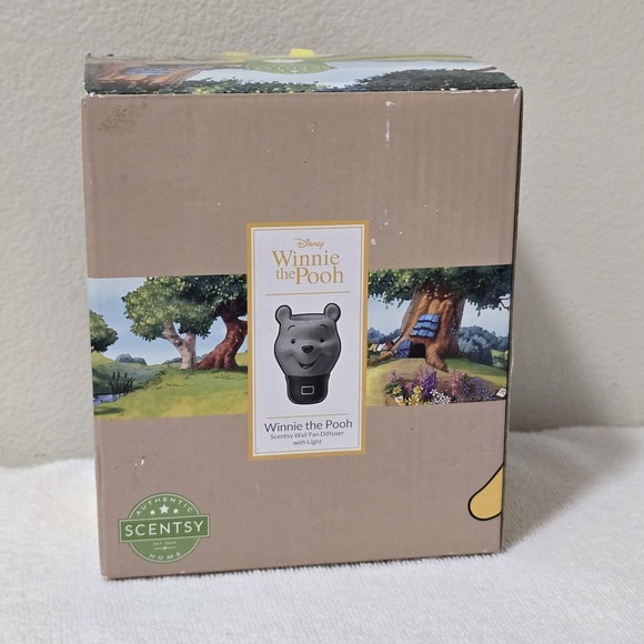 Scentsy Disney Winnie the Pooh Wall Fan Diffuser New in Box with Light - Picture 3 of 7